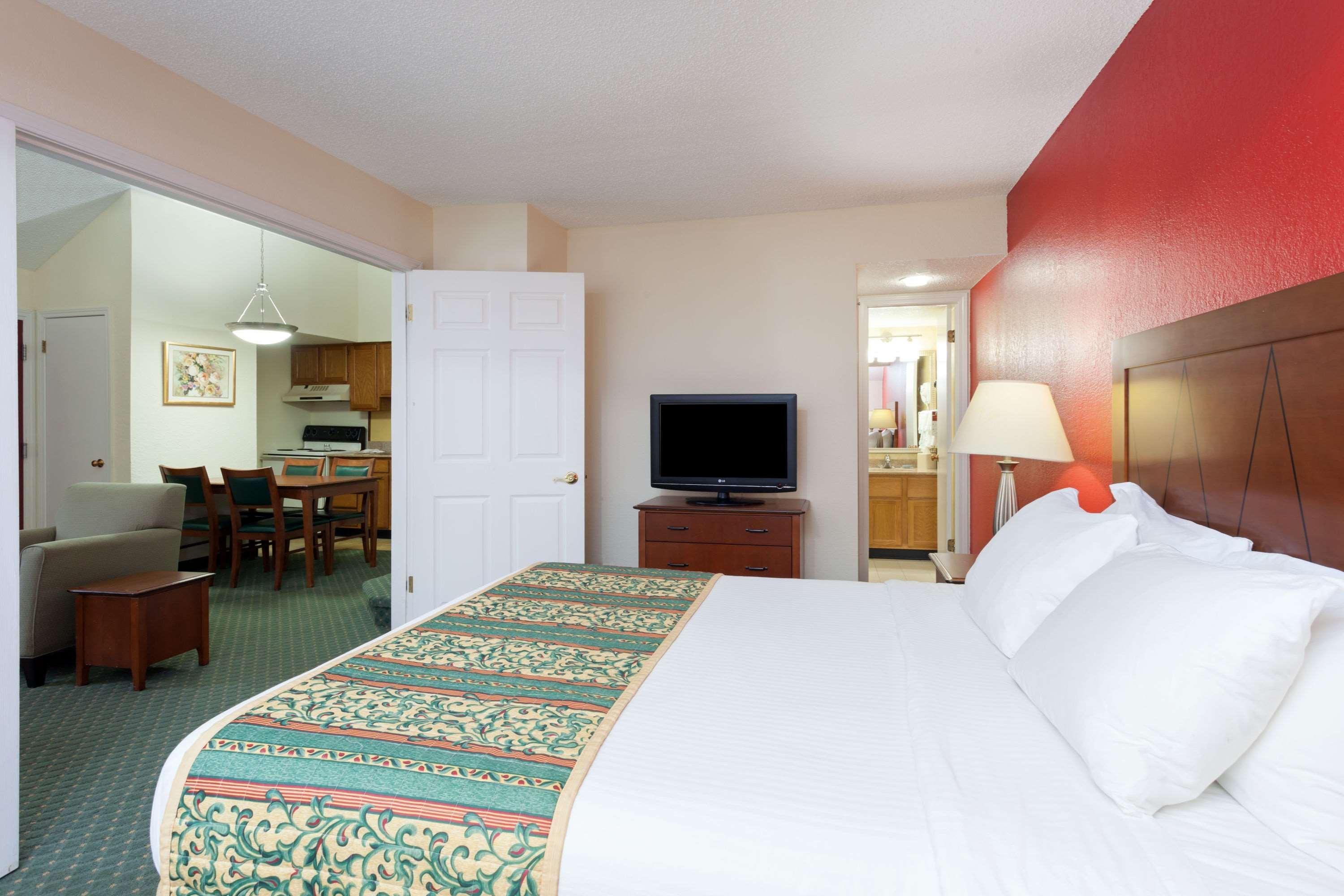 ฮอว์ทอร์น สวีท บาย วินด์แฮม เดียร์บอร์น/ดีทรอยต์, Mi Hotel ภายนอก รูปภาพ